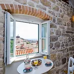 Monte Santo By Duhomes Guest house 3*