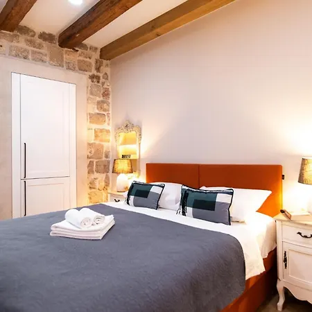 Monte Santo By Duhomes Guest house