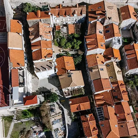 Monte Santo By Duhomes