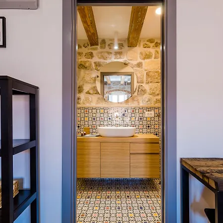 Monte Santo By Duhomes Guest house