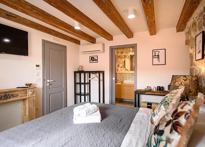 Monte Santo By Duhomes