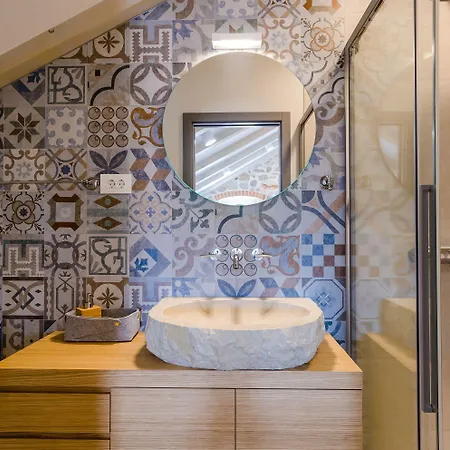 Monte Santo By Duhomes